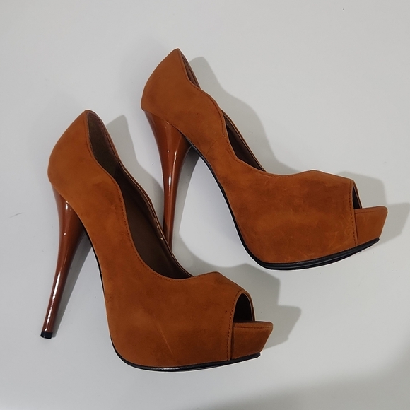 Camel suede high heels - Picture 3 of 6